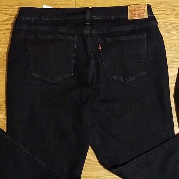 Levi's Classic Straight black jeans - Picture 2 of 3